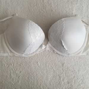 Victoria's Secret Very Sexy Push Up Bra 34D